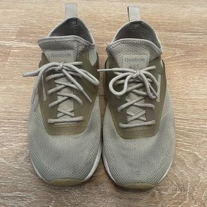 Reebok Classics DMX Foam sneakers size 8
